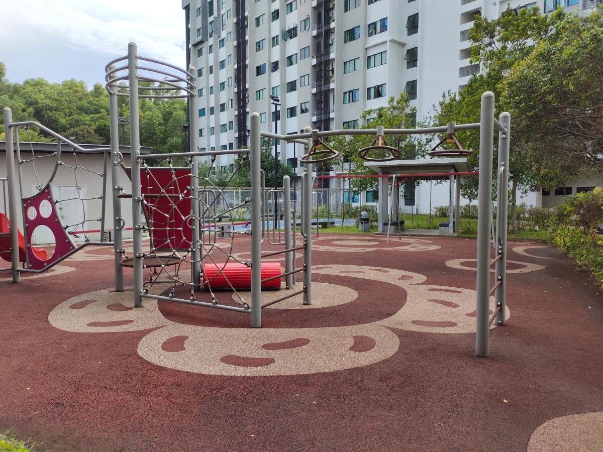 シャー・アラムDe Cozy Corner Suria Rafflesia Setia Alamアパートメント エクステリア 写真